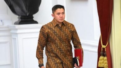 Kontroversi Kenaikan Pangkat Seskab Teddy Indra Wijaya, Imparsial: Tidak Sesuai Meritokrasi