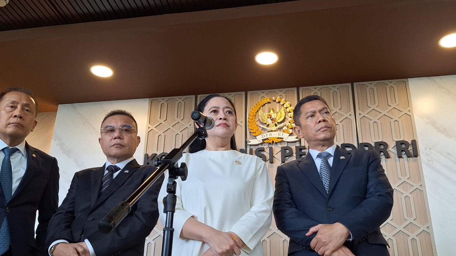 DPR RI Resmi Sahkan Revisi UU TNI, Ini Poin Penting yang Dibahas