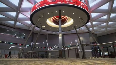 IHSG Anjlok 5%, Bursa Efek Indonesia Sempat Hentikan Perdagangan: Benarkah Terkait Isu Mundurnya Sri Mulyani