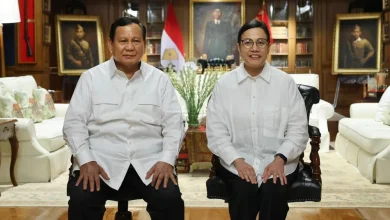 Sri Mulyani Diisukan Mundur dari Kabinet Prabowo, Hanya Beri Senyuman