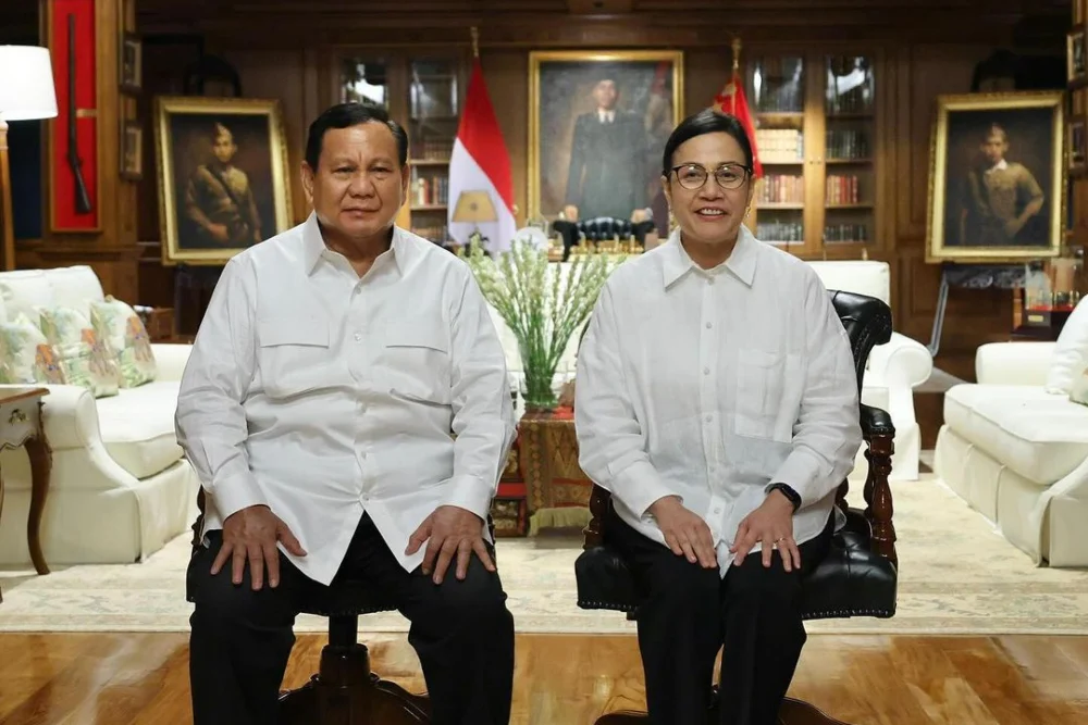 Sri Mulyani Diisukan Mundur dari Kabinet Prabowo, Hanya Beri Senyuman