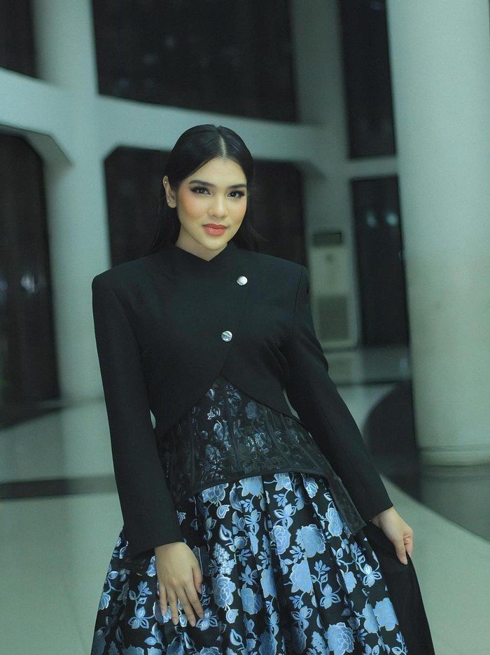 Davina Karamoy Nikmati Ramadan Bersama Keluarga dan Perdalam Ilmu Agama