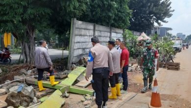 Warga Bobol Tembok Perumahan Grand Galaxy City Bekasi Demi Kurangi Banjir, Ini Faktanya