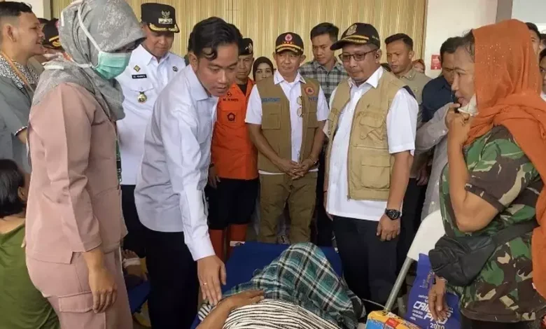 Wapres Gibran Rakabuming Raka Tinjau Langsung Banjir Bekasi, Pastikan Bantuan untuk Warga