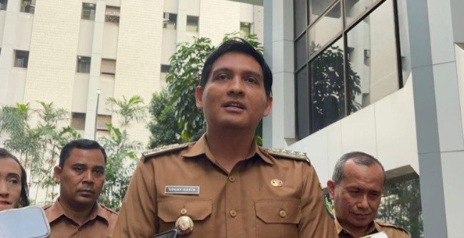 Liburan ke Jepang Tanpa Izin, Bupati Indramayu Lucky Hakim Terancam Sanksi Pemberhentian Sementara