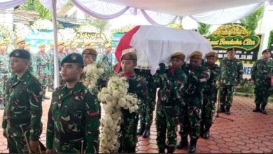 Hotma Sitompul Dimakamkan di San Diego Hills dengan Upacara Militer Penuh Kehormatan