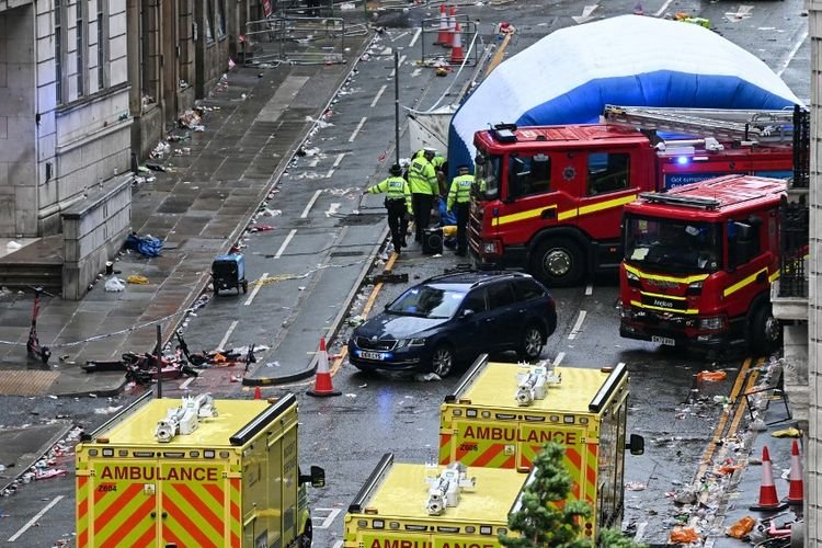 Insiden Mobil Tabrak Kerumunan di Parade Juara Liverpool, Puluhan Korban Terluka