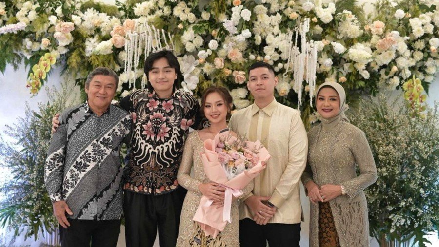 Leon Dozan Dapat Hadiah Uang Tunai dari Nabilah Dozan Usai Sang Adik Menikah Lebih Dulu