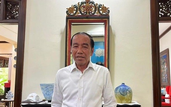 Jokowi Tanggapi Santai Polemik Kapal JKW Mahakam dan Dewi Iriana: "Kalau Milik Saya, Alhamdulillah Kaya Raya"
