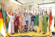 Hari Kebaya Nasional: Merayakan Keanggunan dan Warisan Budaya Perempuan Indonesia