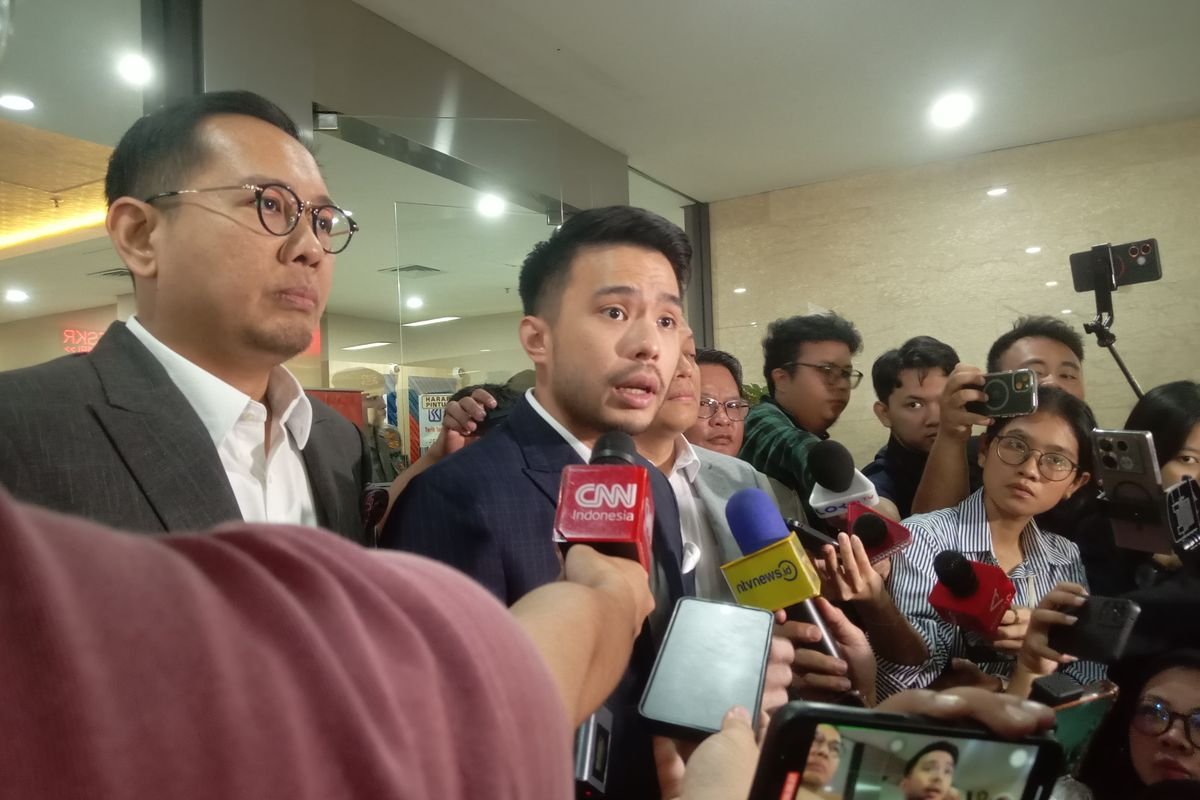 Kuasa Hukum Tegaskan Ijazah Jokowi Asli, TPUA dan Roy Suryo Tetap Desak Naikkan Status Kasus