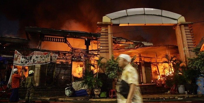 Kebakaran Besar Hanguskan Pasar Taman Puring Jakarta Selatan, 724 Kios Ludes Terbakar