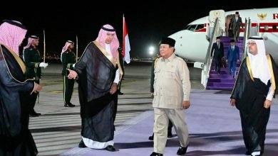 Presiden Prabowo Disambut Upacara Kehormatan di Jeddah, Bahas Kampung Haji dan Kerja Sama Strategis