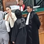 Sidang Nikita Mirzani Memanas, Reza Gladys Ungkap Alasan Pakai Outfit Abu-abu dan Ungkap Dugaan Pencemaran Nama Baik
