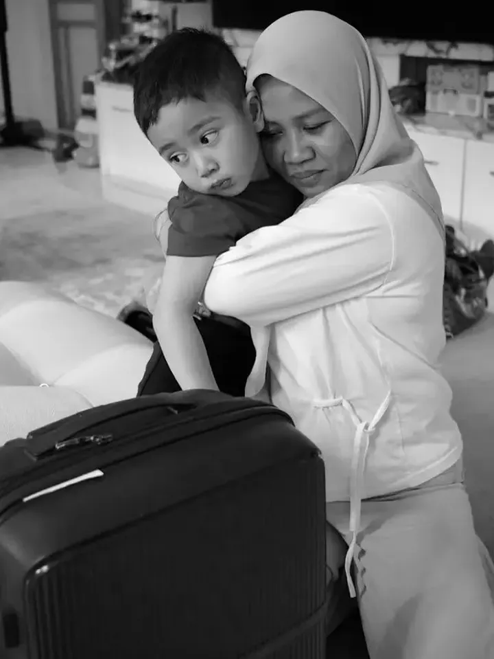 Sus Rini Pamit dari Keluarga Raffi Ahmad, Momen Perpisahan dengan Rayyanza Bikin Haru Netizen