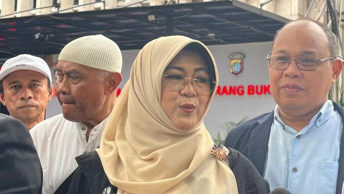 dr. Tifa Diperiksa Polda Metro Jaya Terkait Kasus Ijazah Jokowi, Minta Lihat Dokumen Asli