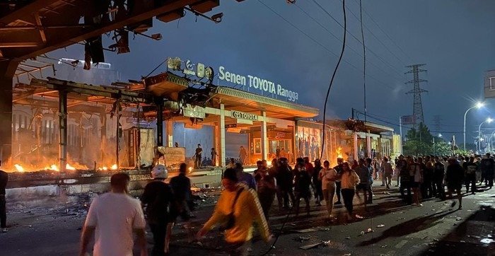 22 Halte Transjakarta Rusak Usai Demo, 6 Terbakar dan 16 Vandalisme