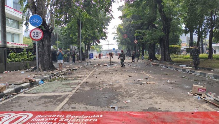 Massa Aksi Demo Ojol di Mako Brimob Kwitang Mulai Bubarkan Diri Usai Ada Permintaan Maaf