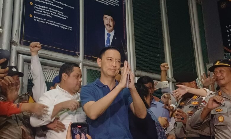 Bebas Berkat Abolisi Prabowo, Tom Lembong Laporkan Hakim yang Vonis Dirinya 4,5 Tahun Penjara