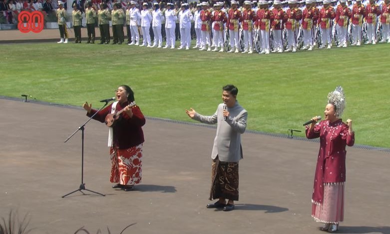 Meriah! Endah Laras, Cakra Khan, Rossa, dan Isyana Sarasvati Warnai HUT ke-80 RI di Istana Merdeka
