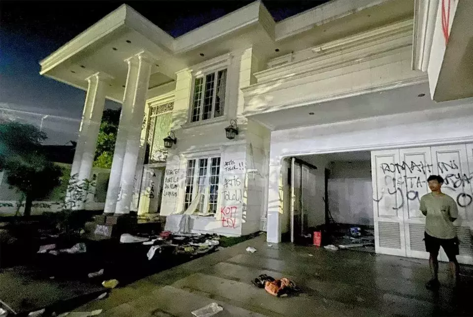 Rumah Uya Kuya di Duren Sawit Dijarah Massa, Kucing Peliharaan Ikut Raib