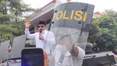 Ricuh Demo di Pati, Bupati Sudewo Dilempari Sandal dan Botol Usai Naikkan Pajak 250 Persen
