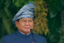 Prabowo Subianto Pimpin Upacara Penurunan Bendera Merah Putih HUT RI ke-80 di Istana Merdeka