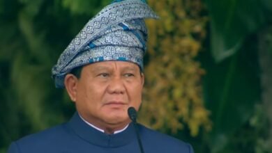 Prabowo Subianto Pimpin Upacara Penurunan Bendera Merah Putih HUT RI ke-80 di Istana Merdeka