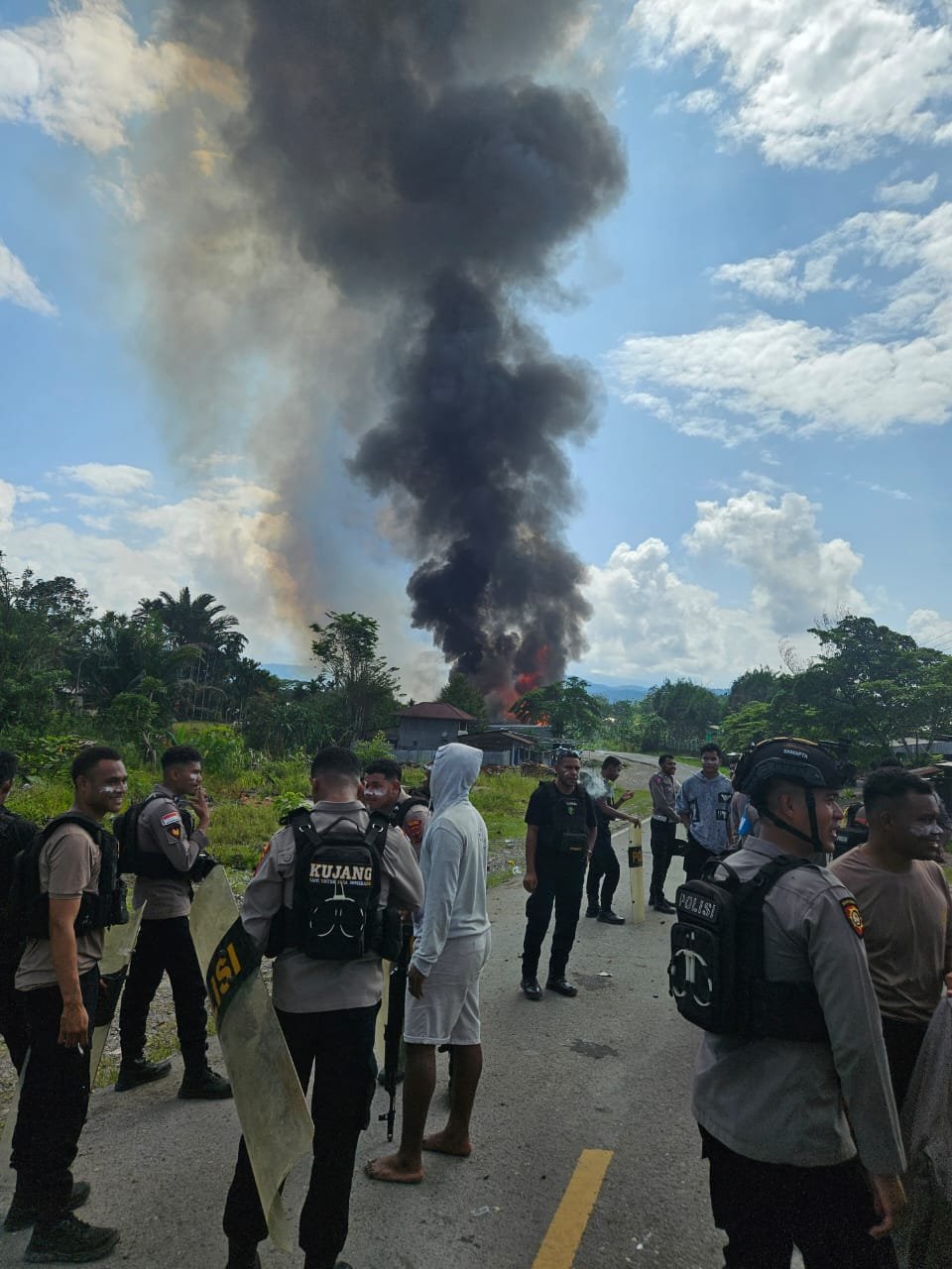 TNI-Polri Berhasil Evakuasi Satgas Maleo Kopassus yang Terkepung di Yalimo