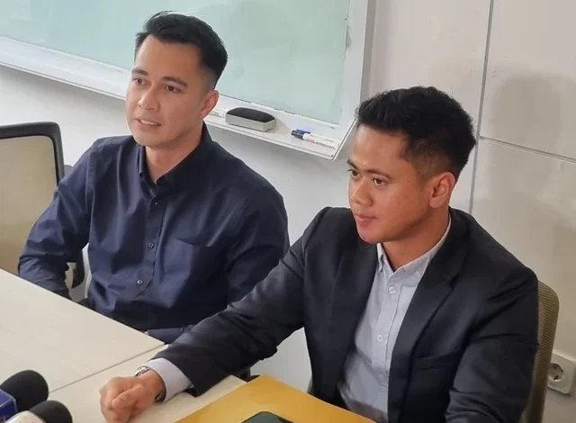 Eza Gionino Bantah Isu KDRT dan Orang Ketiga di Tengah Gugatan Cerai Istrinya