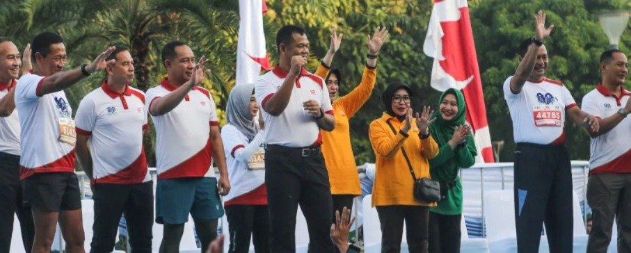 Ribuan Peserta Meriahkan Panglima TNI Run 2025 di Monas