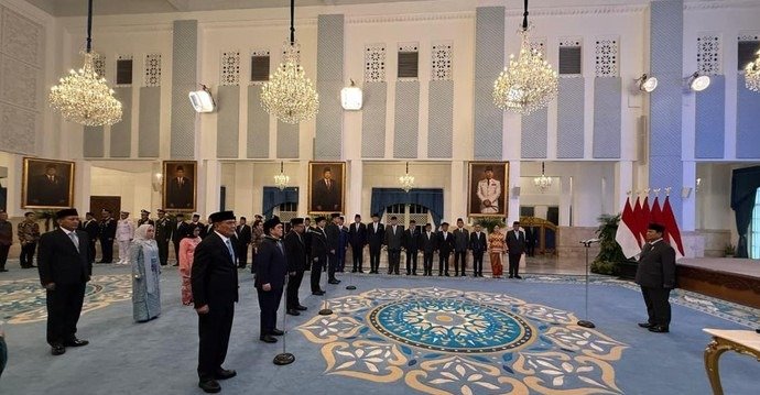 Presiden Prabowo Subianto Resmi Lantik Djamari Chaniago Jadi Menko Polkam, Erick Thohir Menpora
