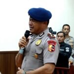 Tangis Kompol Cosmas Usai Dipecat Polri, Akui Tak Ada Niat Celakai Ojol