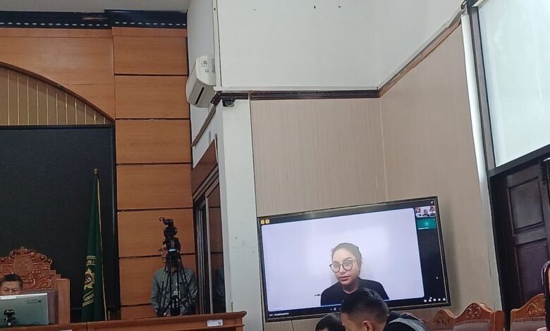 Nikita Mirzani Sakit Gigi, Sidang Kasus TPPU Ditunda