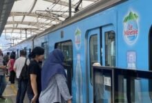 Warga Antusias Nikmati Tarif Rp 1 MRT Jakarta dan Transjakarta