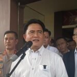 Yusril Klarifikasi Soal Rencana TNI Laporkan Ferry Irwandi, Ini Penjelasannya