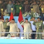 Presiden Prabowo Subianto Pimpin Upacara HUT ke-80 TNI di Monas, Disambut Antusias Rakyat