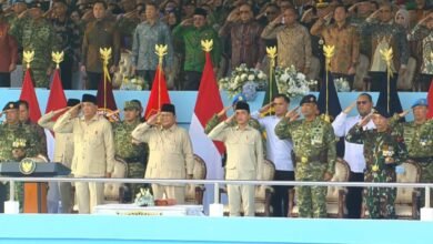 Presiden Prabowo Subianto Pimpin Upacara HUT ke-80 TNI di Monas, Disambut Antusias Rakyat