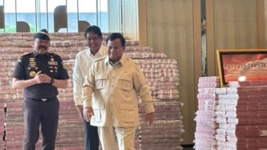 Presiden Prabowo Saksikan Kejagung Serahkan Uang Sitaan Korupsi CPO Rp13,2 Triliun: Bisa Bangun 8.000 Sekolah dan Sejahterakan 5 Juta Nelayan