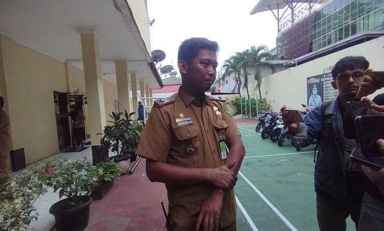 Lurah Perintis Medan Timur Didorong ke Parit Saat Tertibkan Polisi Tidur Ilegal, Pelaku Diamankan Polisi