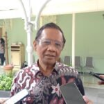 Mahfud MD Ungkap Cucu Jadi Korban Keracunan Program Makan Bergizi Gratis di Yogyakarta