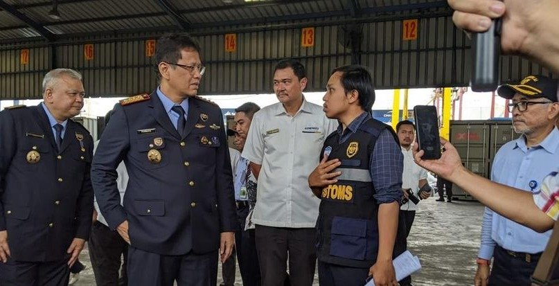 Menkeu Purbaya Yudhi Sadewa Sidak Pelabuhan Tanjung Priok, Fokus Perketat Jalur Hijau Barang Impor