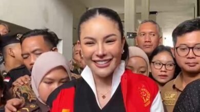 Nikita Mirzani Dituntut 11 Tahun Penjara dan Denda Rp2 Miliar dalam Kasus Pemerasan dan TPPU