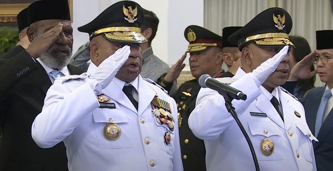 Presiden Prabowo Lantik Mathius Fakhiri dan Aryoko Rumaropen sebagai Gubernur dan Wakil Gubernur Papua 2025-2030