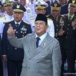 Presiden Prabowo Ikut Bernyanyi Usai Upacara Hari Kesaktian Pancasila, Suasana Khidmat Berubah Meriah