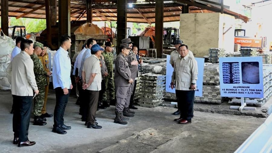 Presiden Prabowo Tinjau Smelter Sitaan Kasus Timah Rp 300 Triliun, Ungkap Temuan Mineral Tanah Jarang
