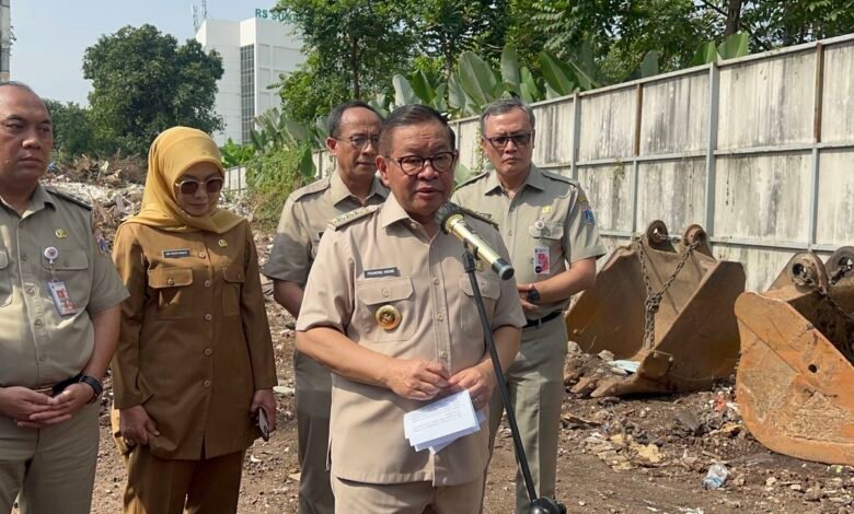 Pramono Anung Sampaikan Belasungkawa untuk Korban Tertimpa Pohon di Pondok Indah