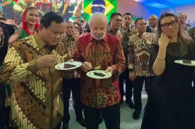 Momen Hangat Prabowo dan Presiden Brasil Lula Rayakan Ulang Tahun Bersama di Istana Kepresidenan