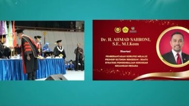 Ahmad Sahroni Kembali Muncul ke Publik, Resmi Sandang Gelar Doktor Hukum Usai Sempat Menghilang