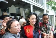Sidang Vonis Nikita Mirzani Digelar Hari Ini, Nikita Mirzani: “Semoga Keadilan Masih Ada”